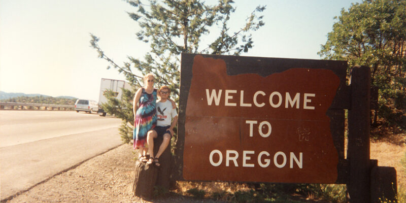 Crossing over into Oregon, leaving California for good Crossing over into Oregon, leaving California for good